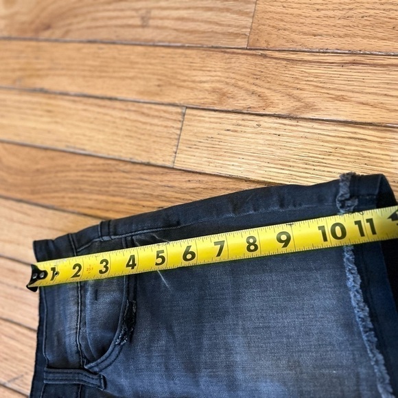 kancan denim shorts Women’s 7/ 27 Wash Black Stretchy Style Kc1109 Raw Hem NWOT - Picture 6 of 8